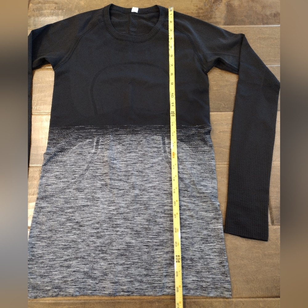 LULULEMON Women's Swiftly Tech long-sleeve black gray ombre top - 6 - Picture 12 of 14